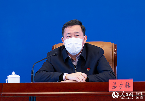 博彩网站平台党组成员、副局长梁步腾.jpg